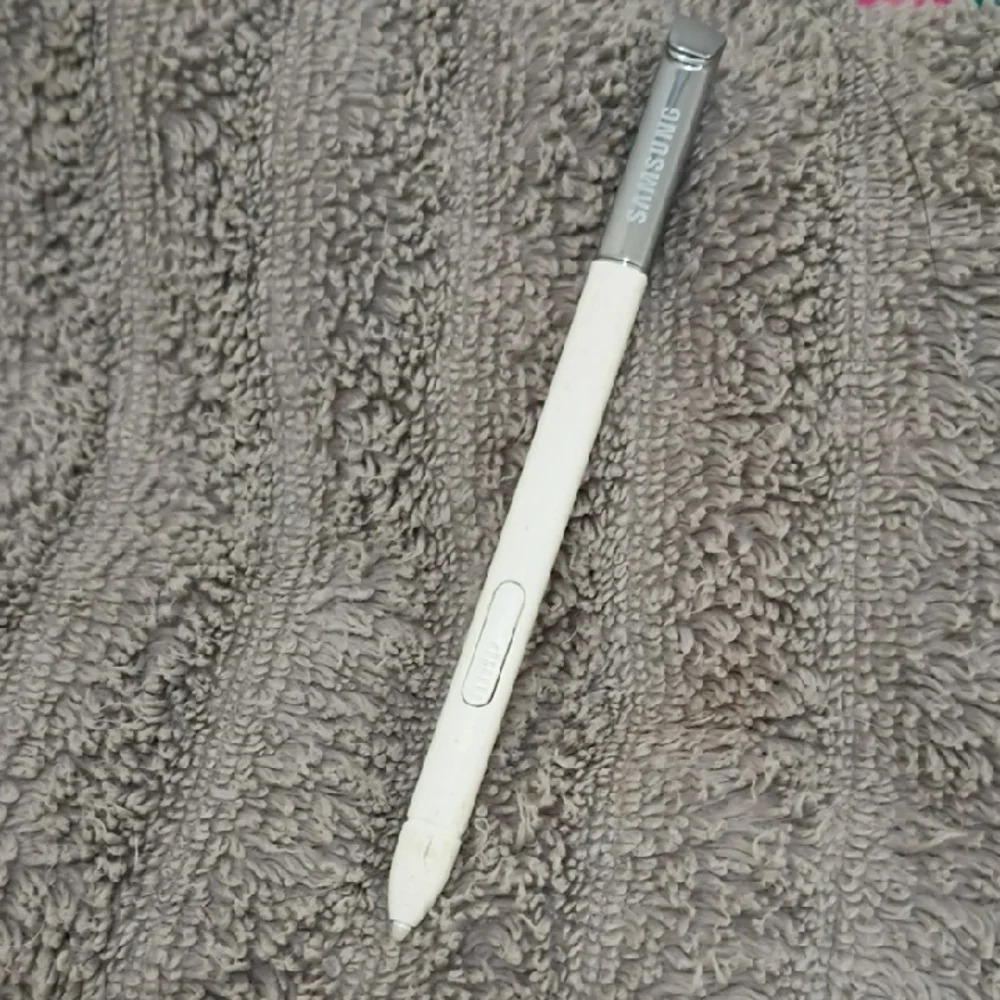 Samsung Silver and White Stylus Note